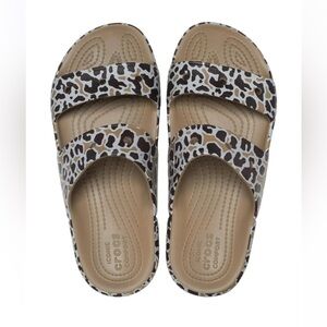 [9] NWT CROCS Black, Brown and Grey Animal Print Camo 2 Strap Sandals Women’s